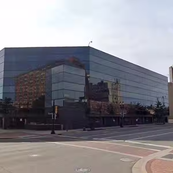 206 Michigan Avenue - Lansing, MI